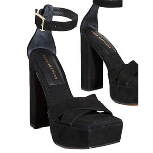 Good American Ankle Strap Platform Sandal Black 10.5 NWT